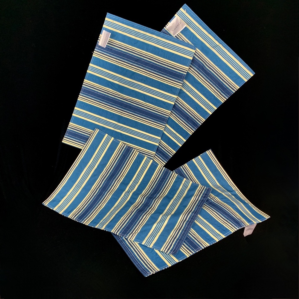 New 4 Waverly Placemats Blue and White Striped 18X12in Reversible Excellent